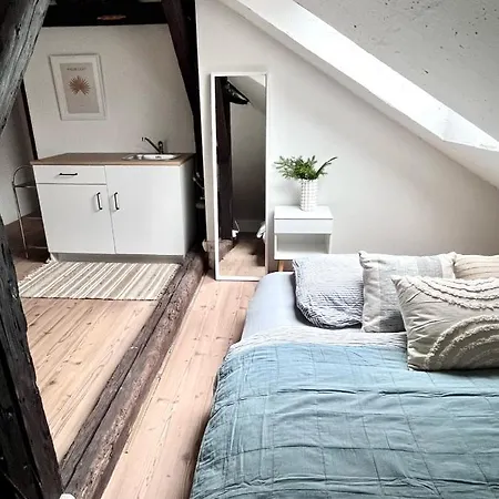 Apartmán Loft Close To Metro Palmovka *